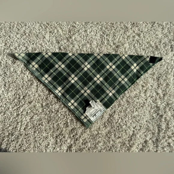 Hook and Loop fastened Dog Bandana Green Plaid 15” - Picture 2 of 3
